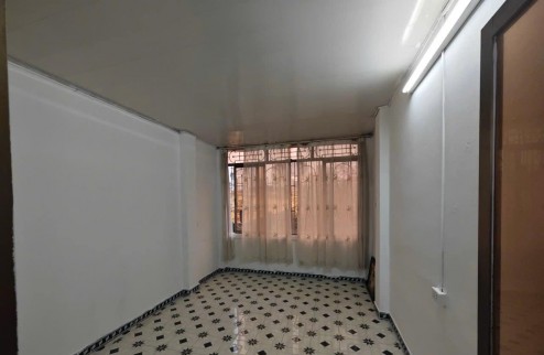 CHO THUÊ NHÀ NGÕ Ô TÔ KINH DOANH PHỐ MINH KHAI, 3 TẦNG, 38M2, MT 4M, 12 TRIỆU